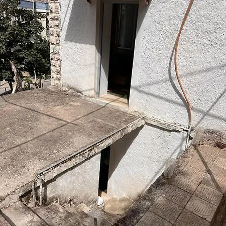 Private Sarande